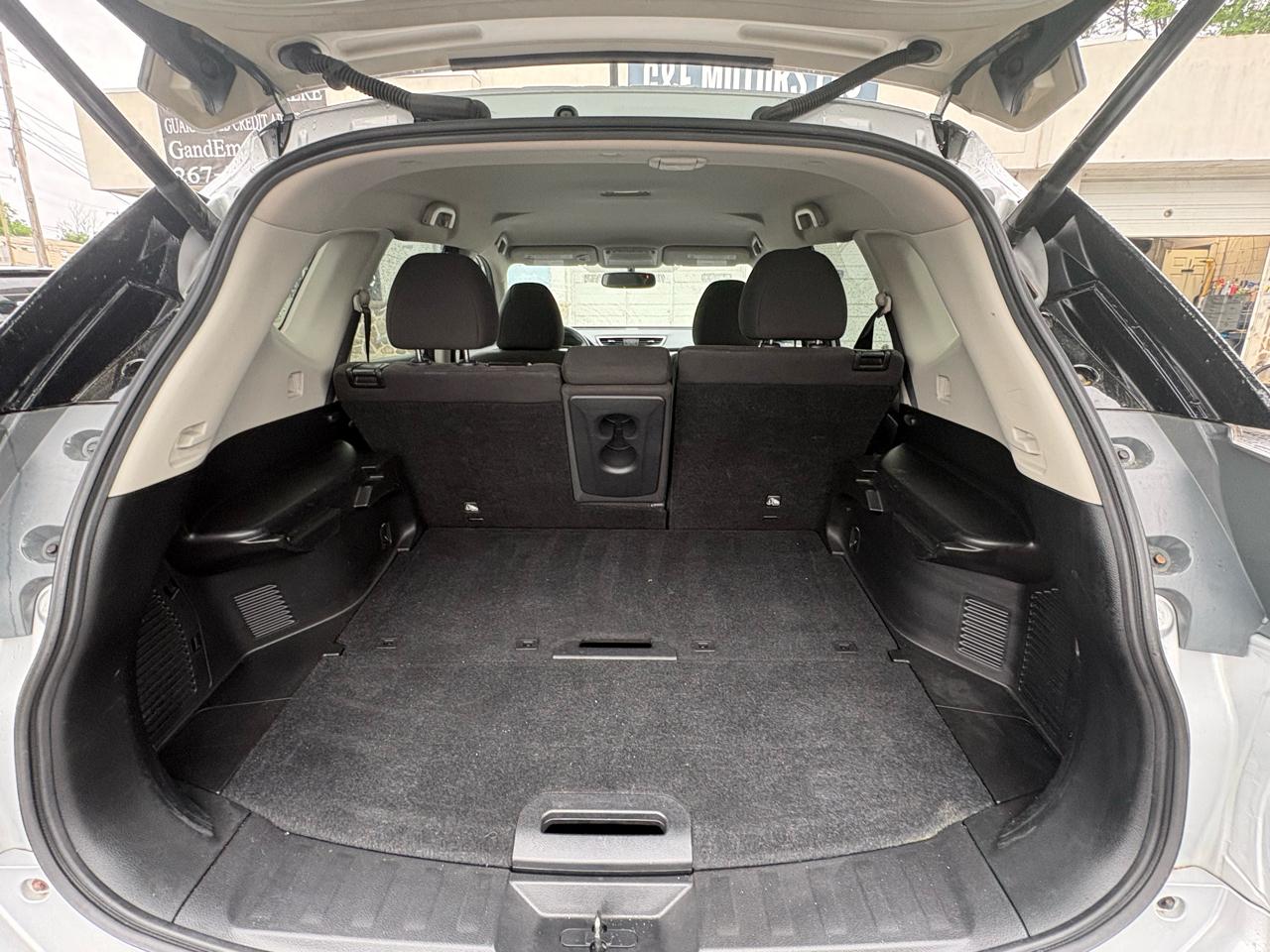 Nissan Rogue AWD 4dr SV 2016