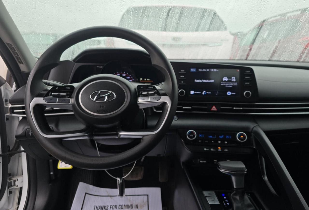 Hyundai Elantra SEL 2022