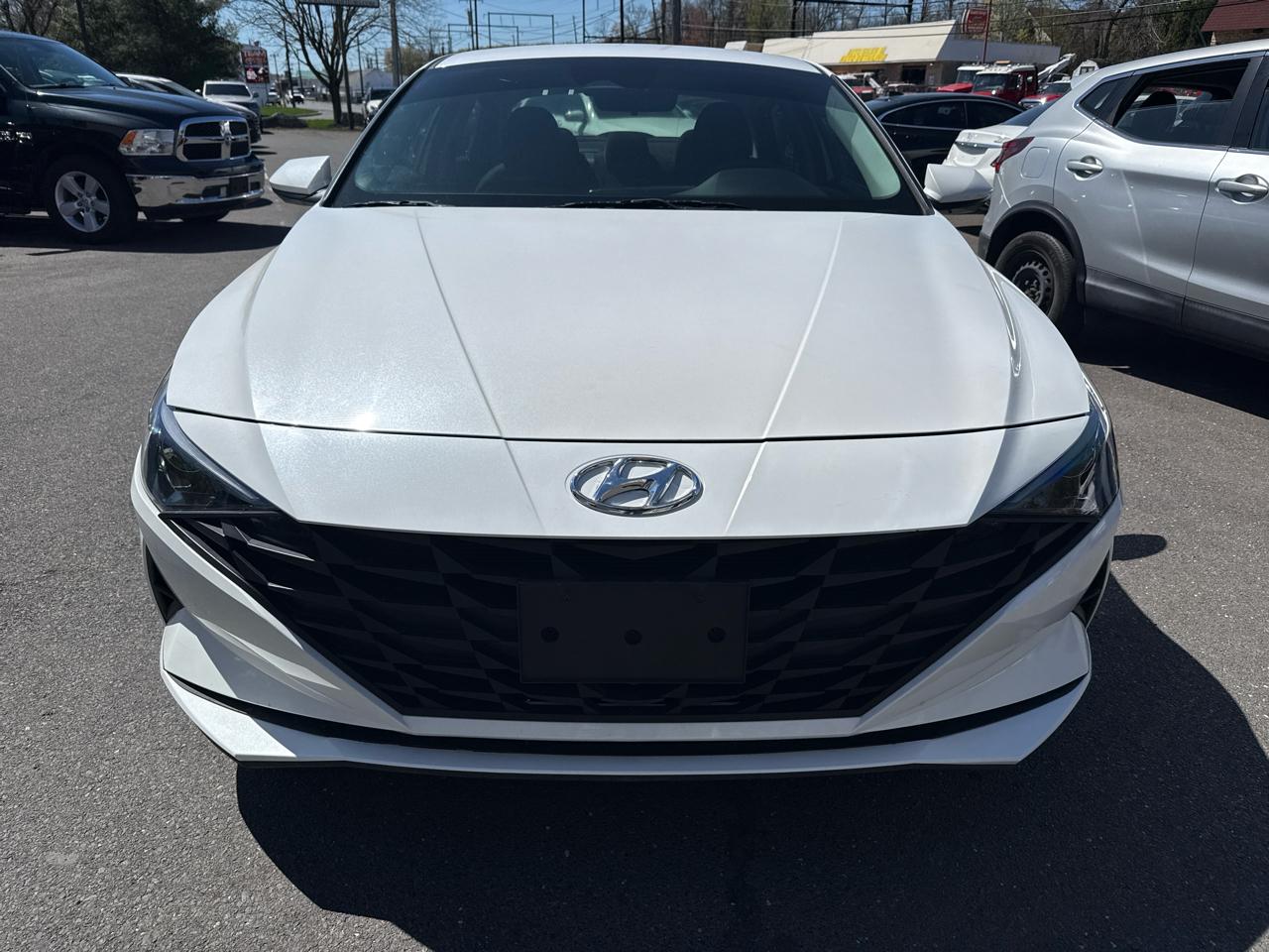 Hyundai Elantra SEL 2022