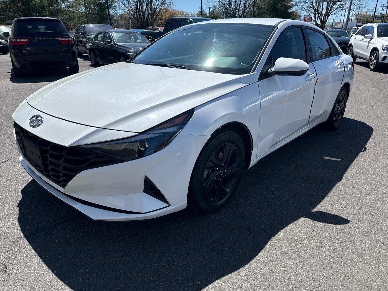 Hyundai Elantra SEL 2022