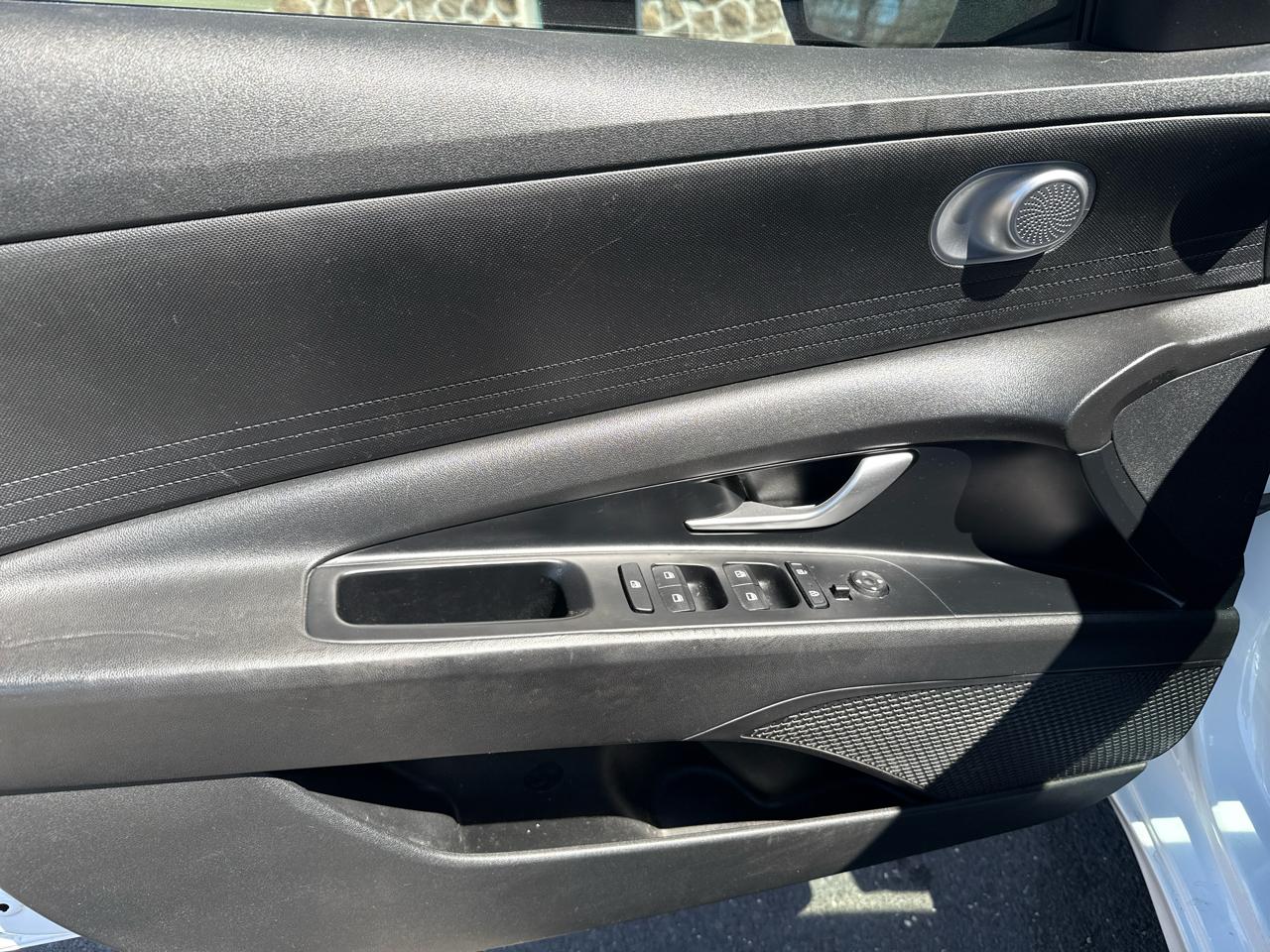 Hyundai Elantra SEL 2022