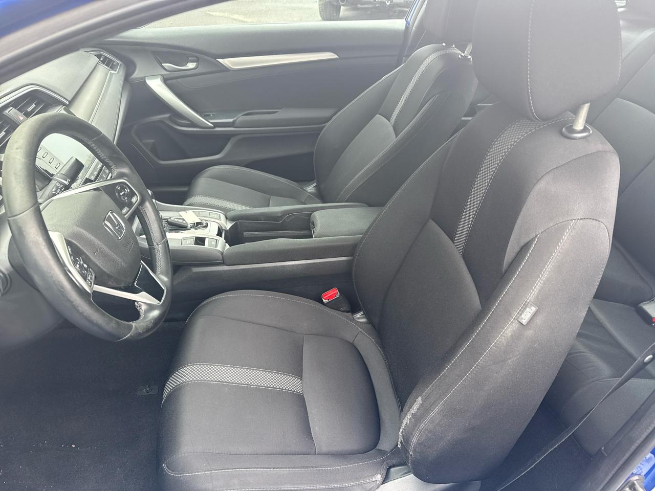 Honda Civic EX coupe 2020