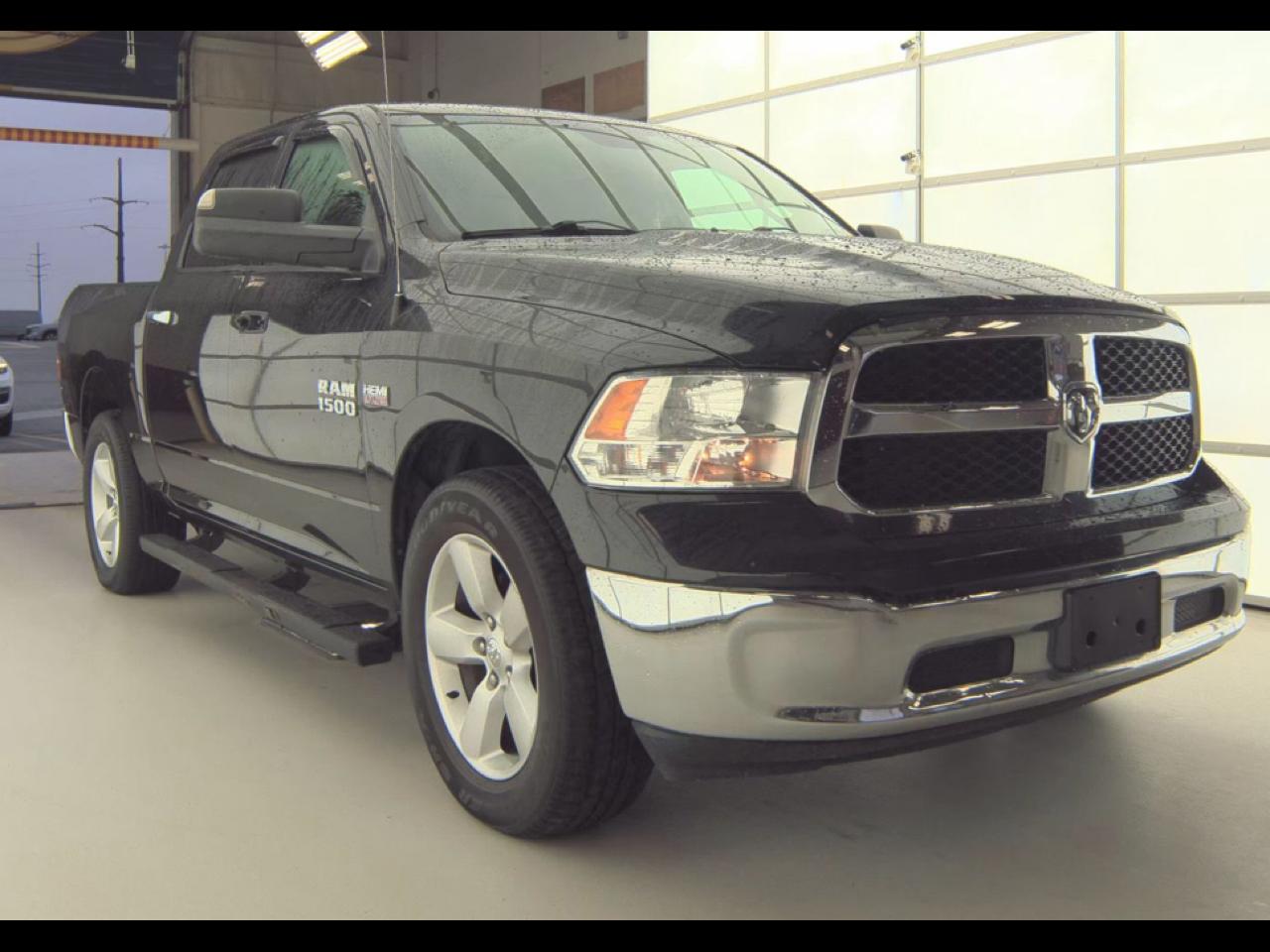 RAM 1500 SLT 2017