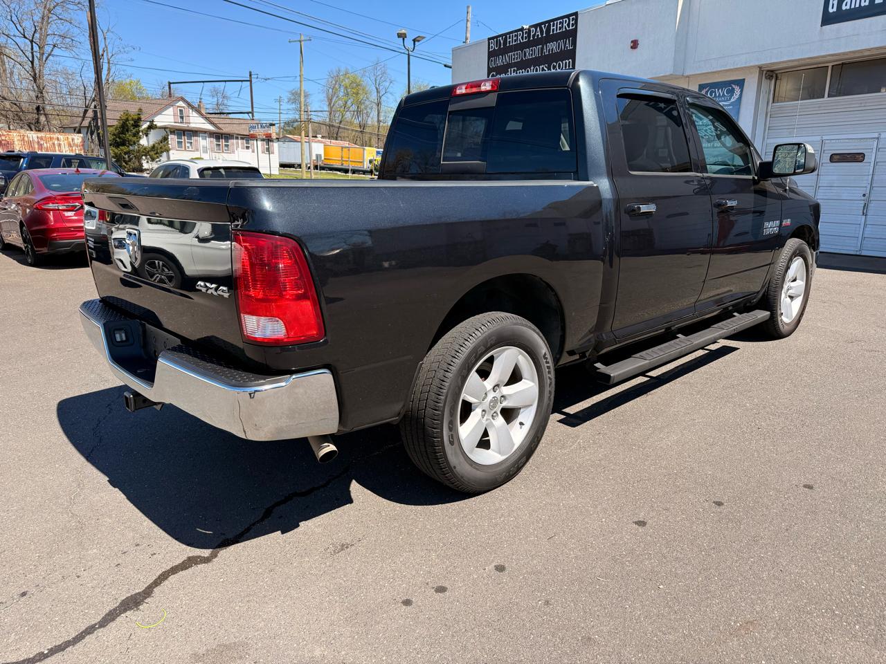 RAM 1500 SLT 2017