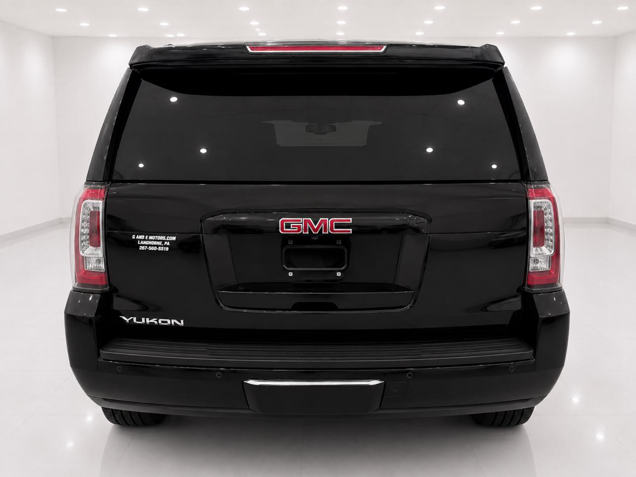 GMC Yukon SLT 4WD 2017