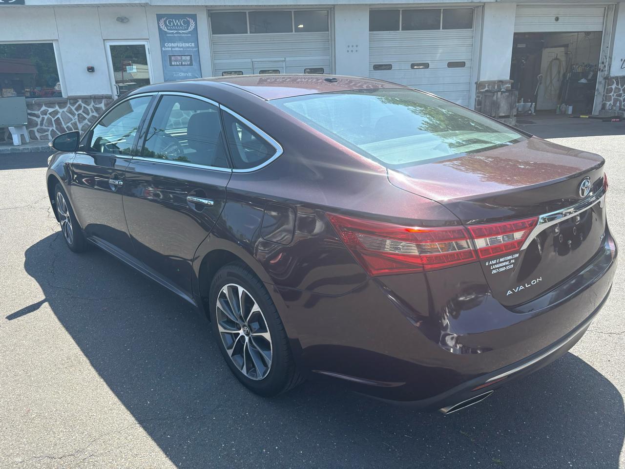 Toyota Avalon XLE Plus 2017