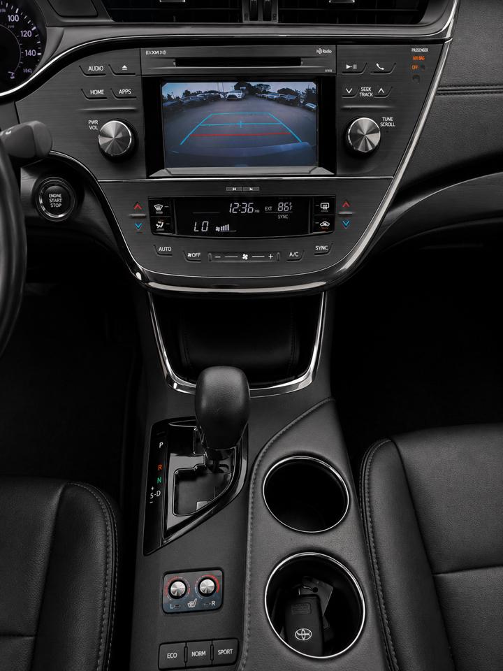 Toyota Avalon XLE Plus 2017