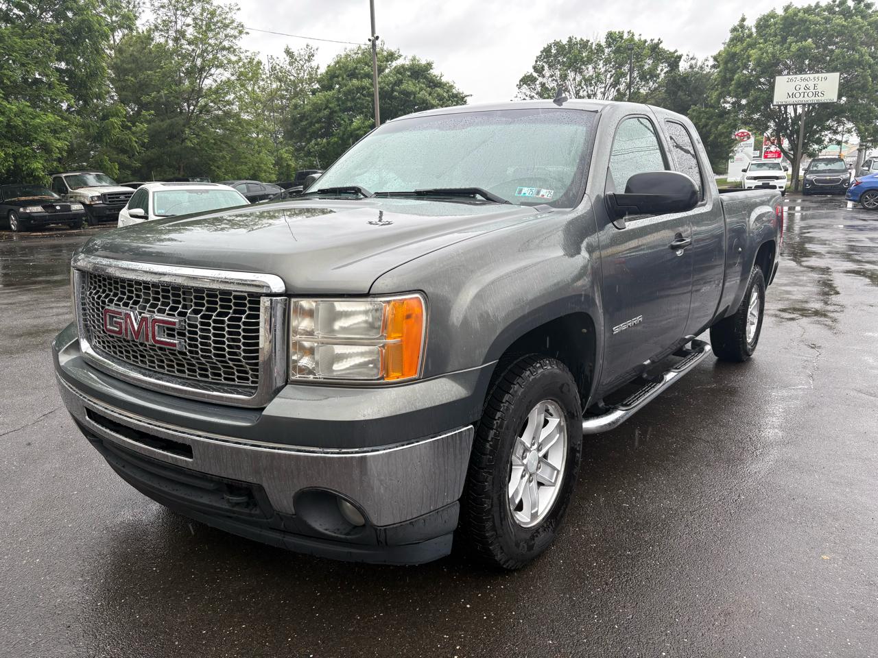 GMC Sierra 1500 SLE Ext. Cab 4WD 2011