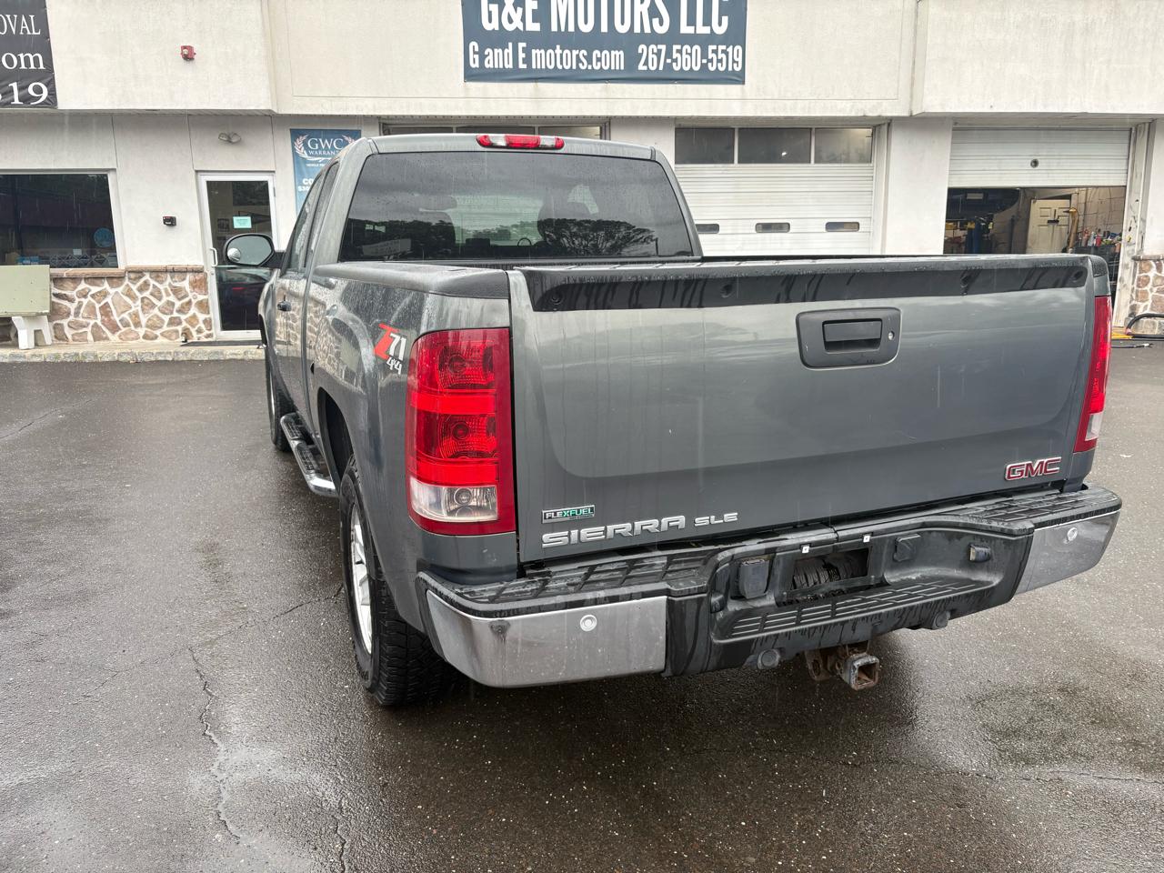 GMC Sierra 1500 SLE Ext. Cab 4WD 2011