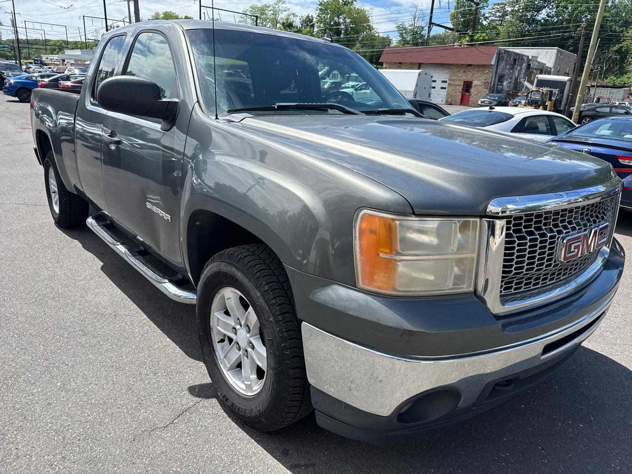 2011 GMC Sierra 1500 SLE Ext. Cab 4WD