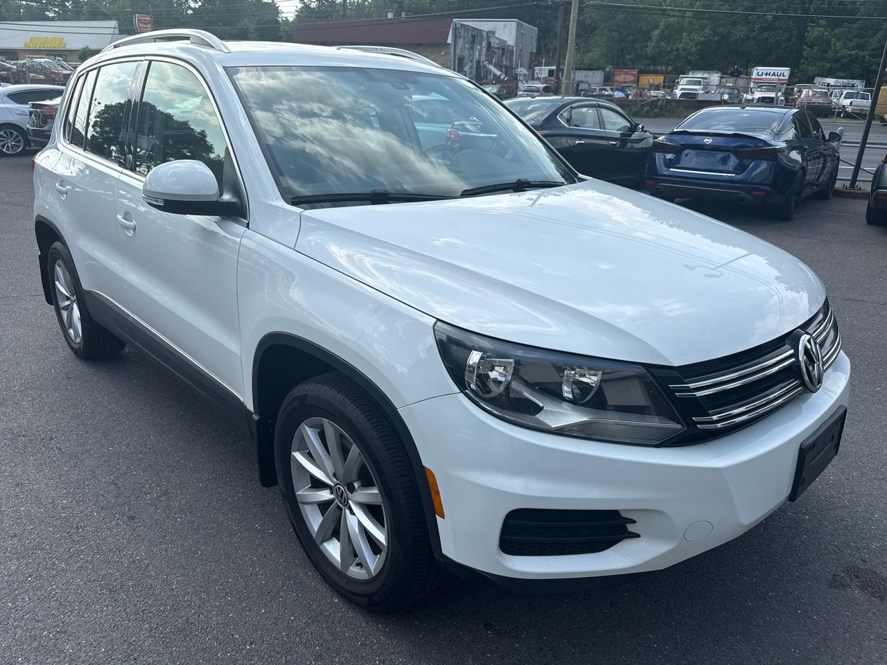 2017 Volkswagen Tiguan Wolfsburg Edition 4MotionWolfsburg Edition 4Motion