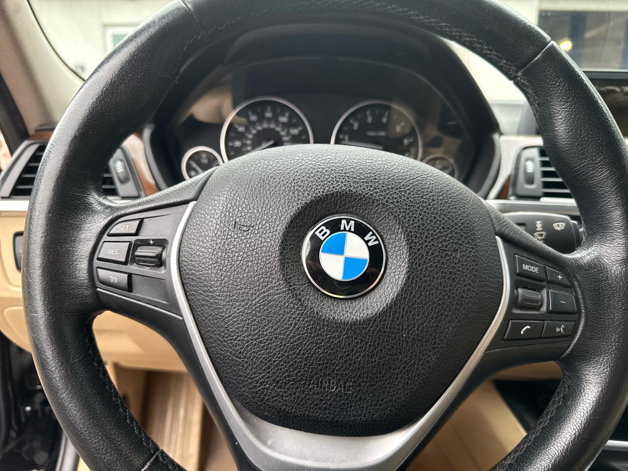 BMW 3-Series 328i xDrive Sedan 2015