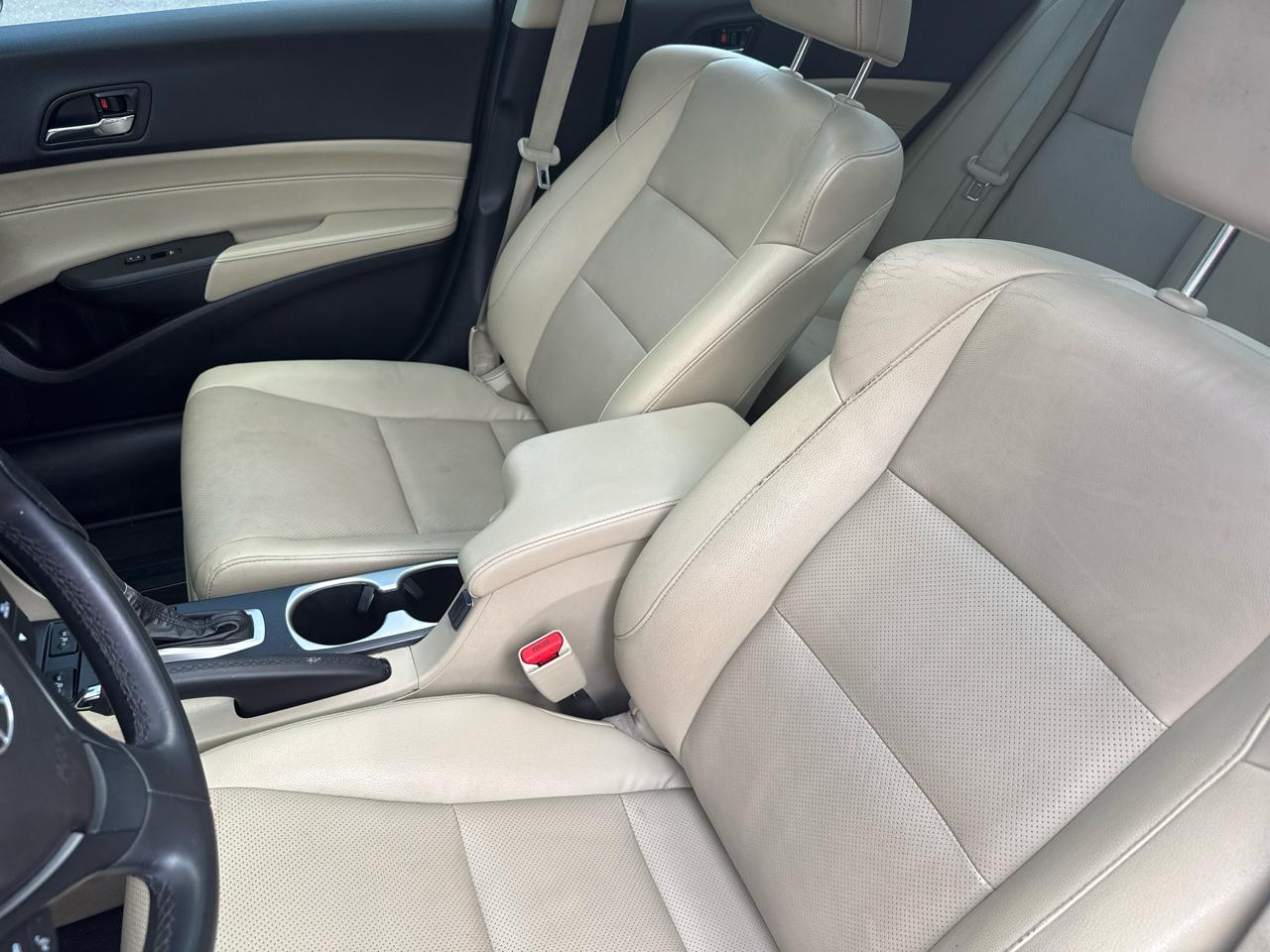 Acura ILX 8-Spd AT w/ Premium Package 2016