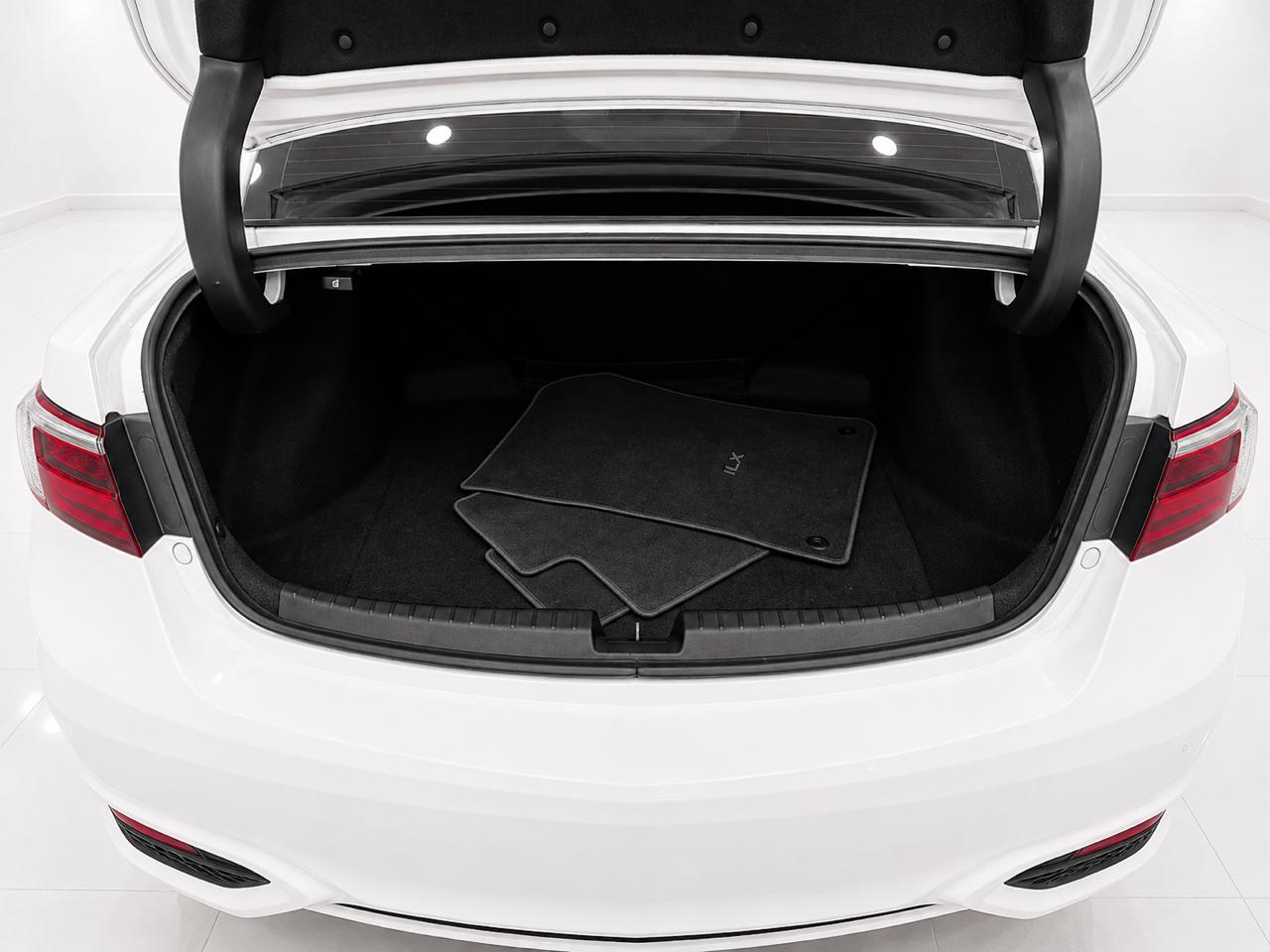 Acura ILX 8-Spd AT w/ Premium Package 2016