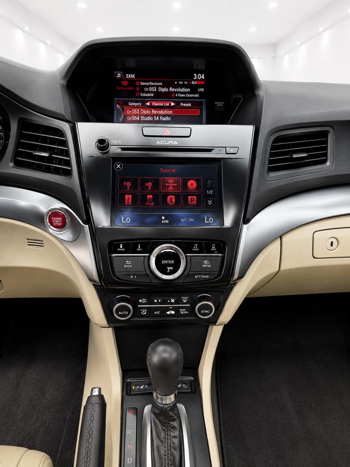 Acura ILX 8-Spd AT w/ Premium Package 2016