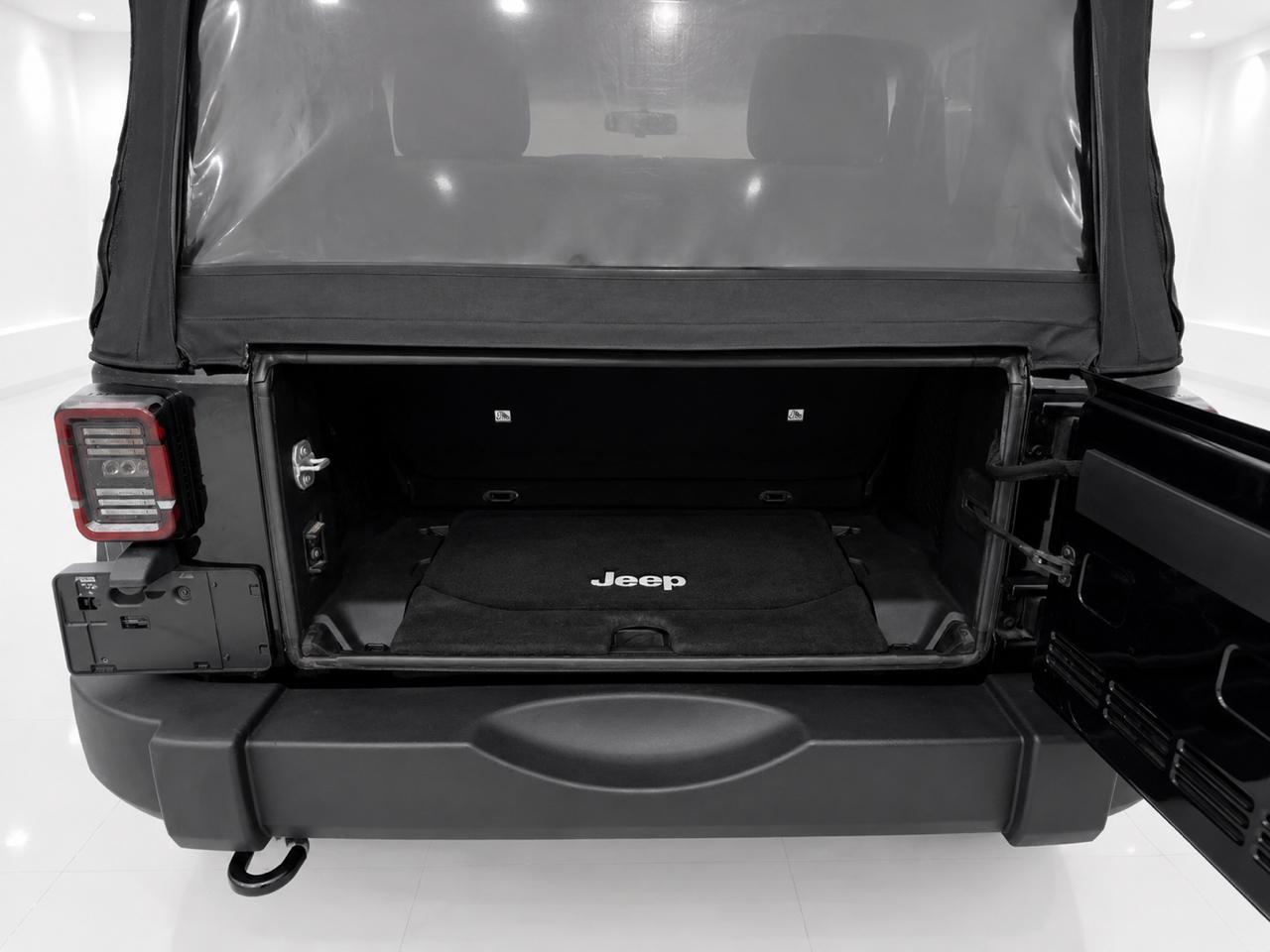 Jeep Wrangler Sport 4WD 2013