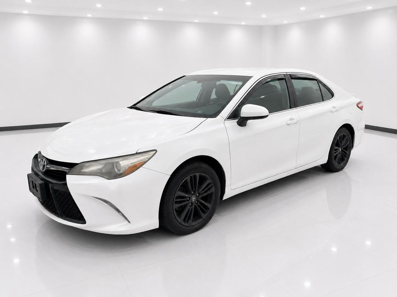 Toyota Camry SE 2015