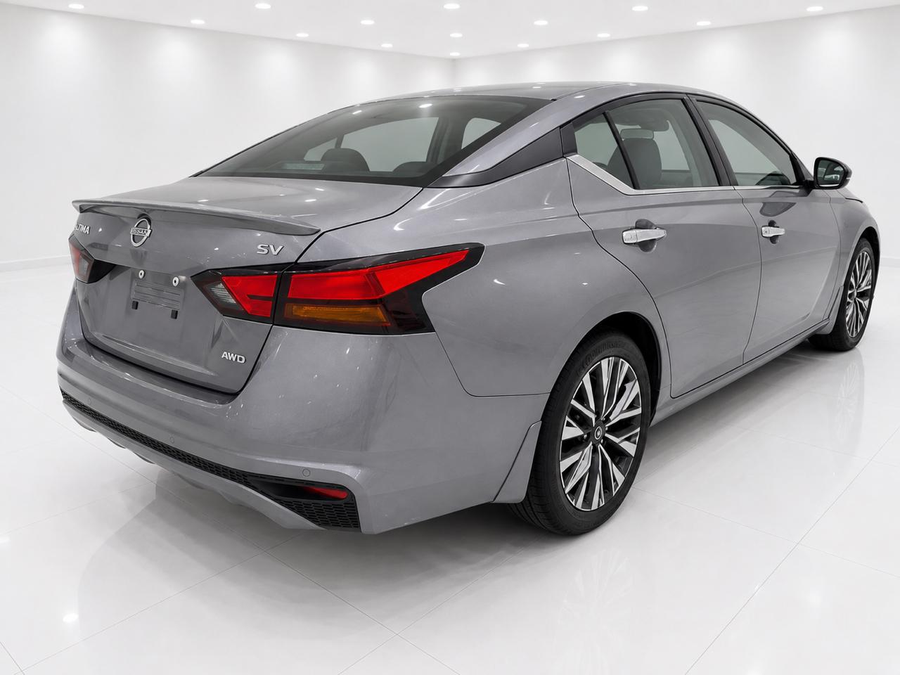 Nissan Altima  2024