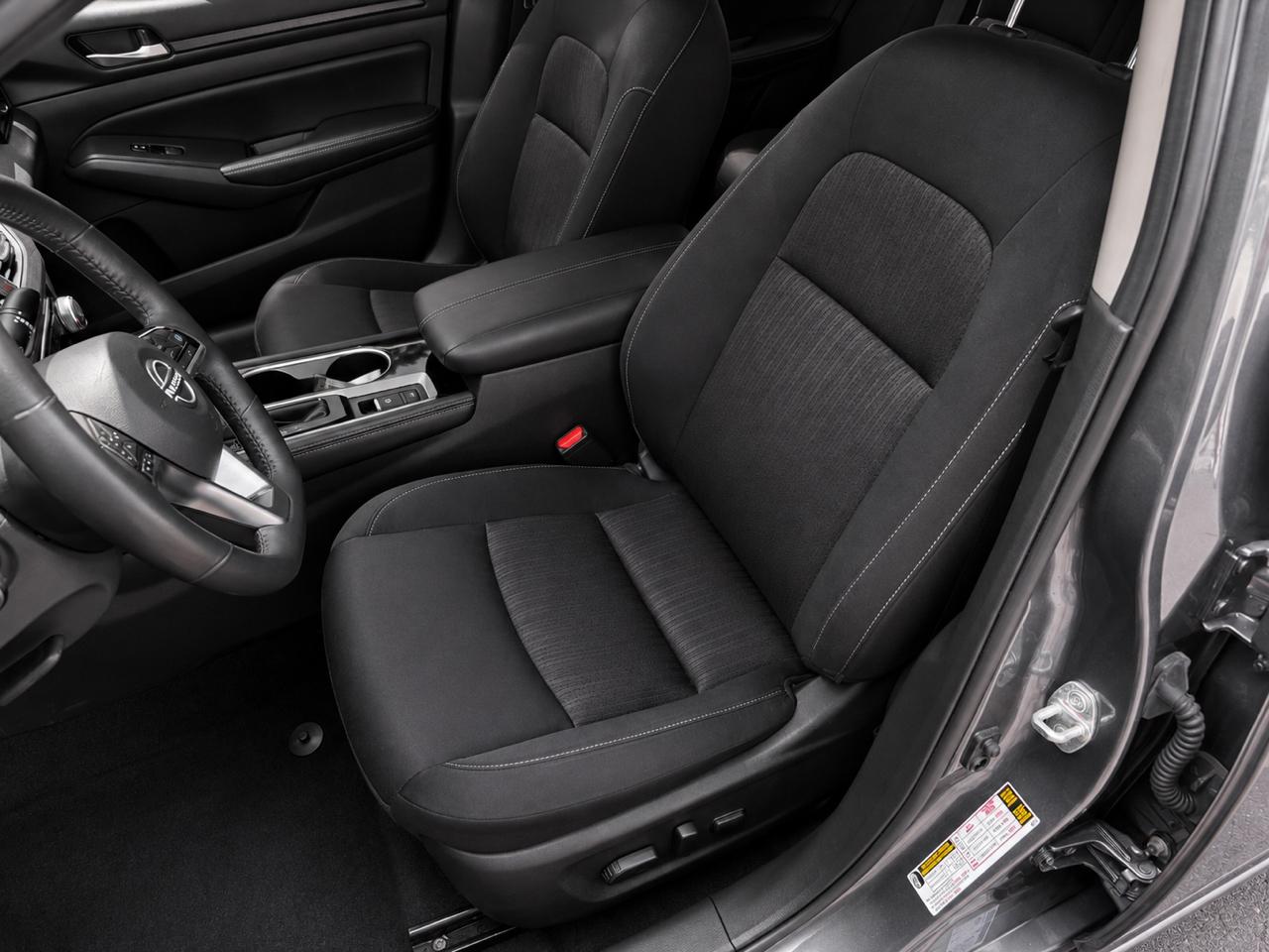 Nissan Altima  2024