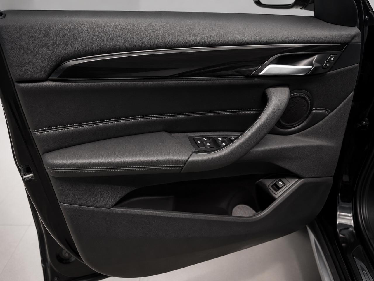 BMW X1  2018