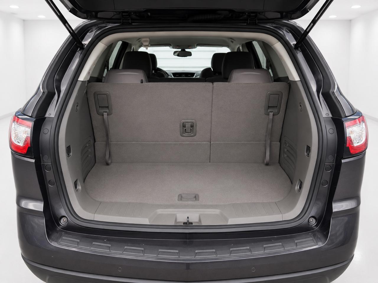 Chevrolet Traverse LS FWD w/PDC 2017
