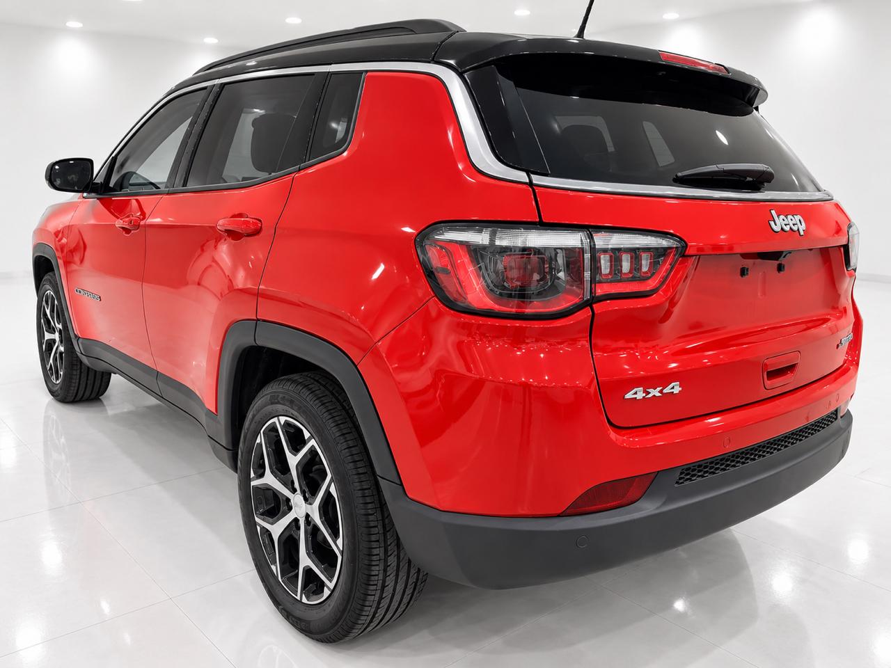 Jeep Compass photo 3