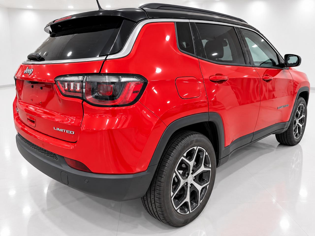 Jeep Compass photo 4