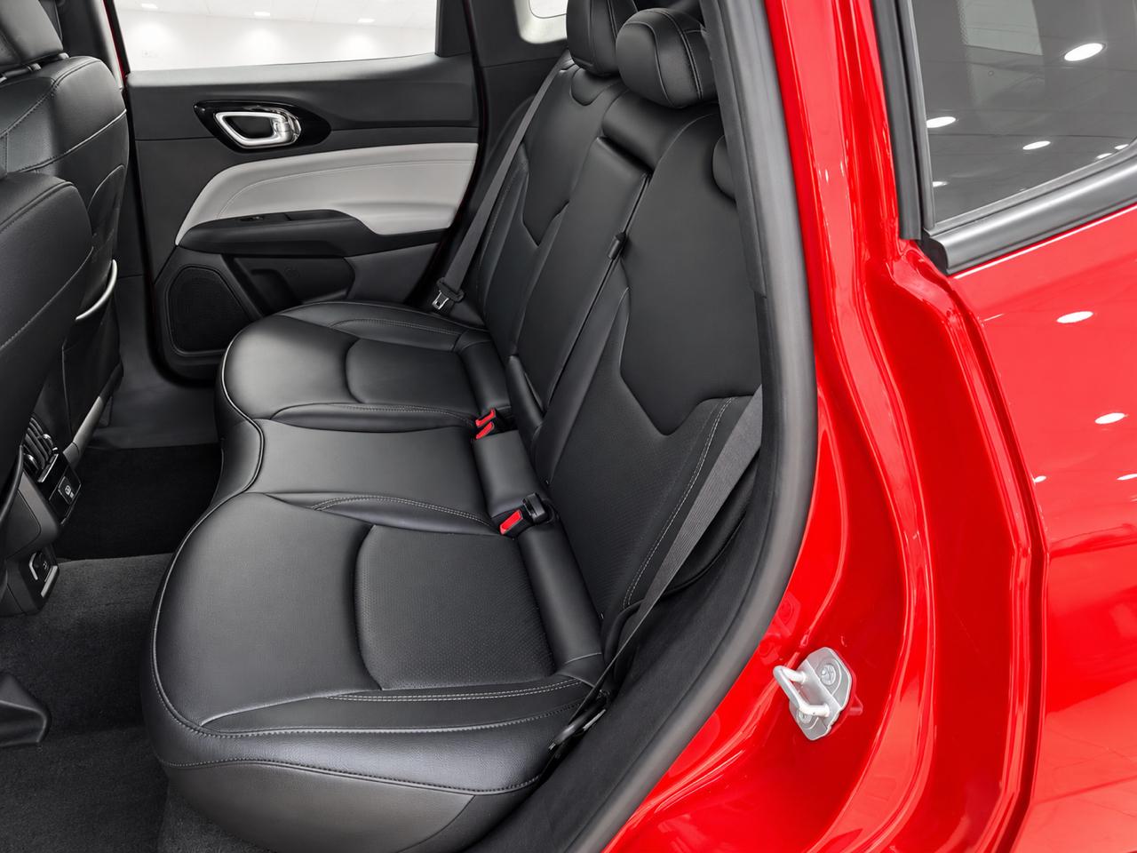 Jeep Compass photo 9