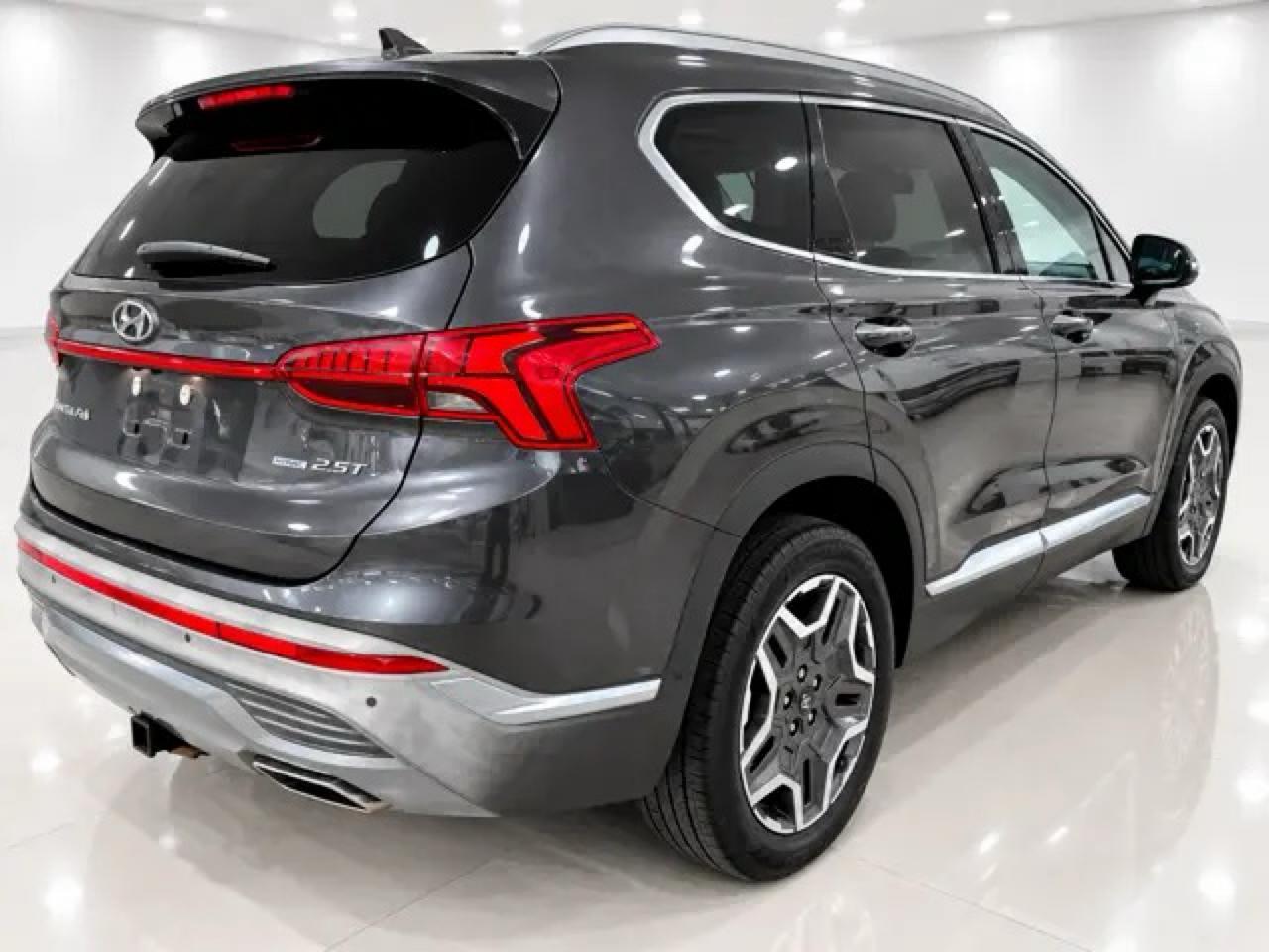 Hyundai Santa Fe Limited AWD 2022