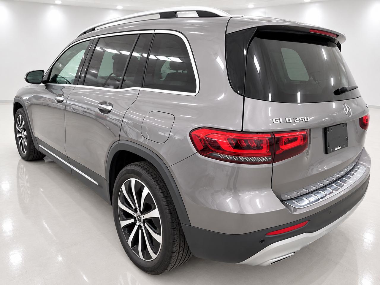 Mercedes-Benz GLB-Class GLB 250 4MATIC 2023