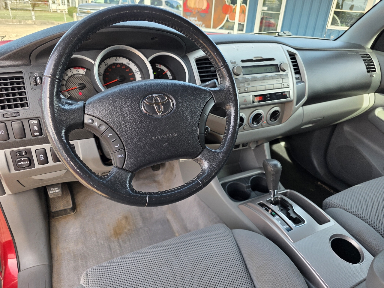 Toyota Tacoma Double Cab V6 4WD 2011