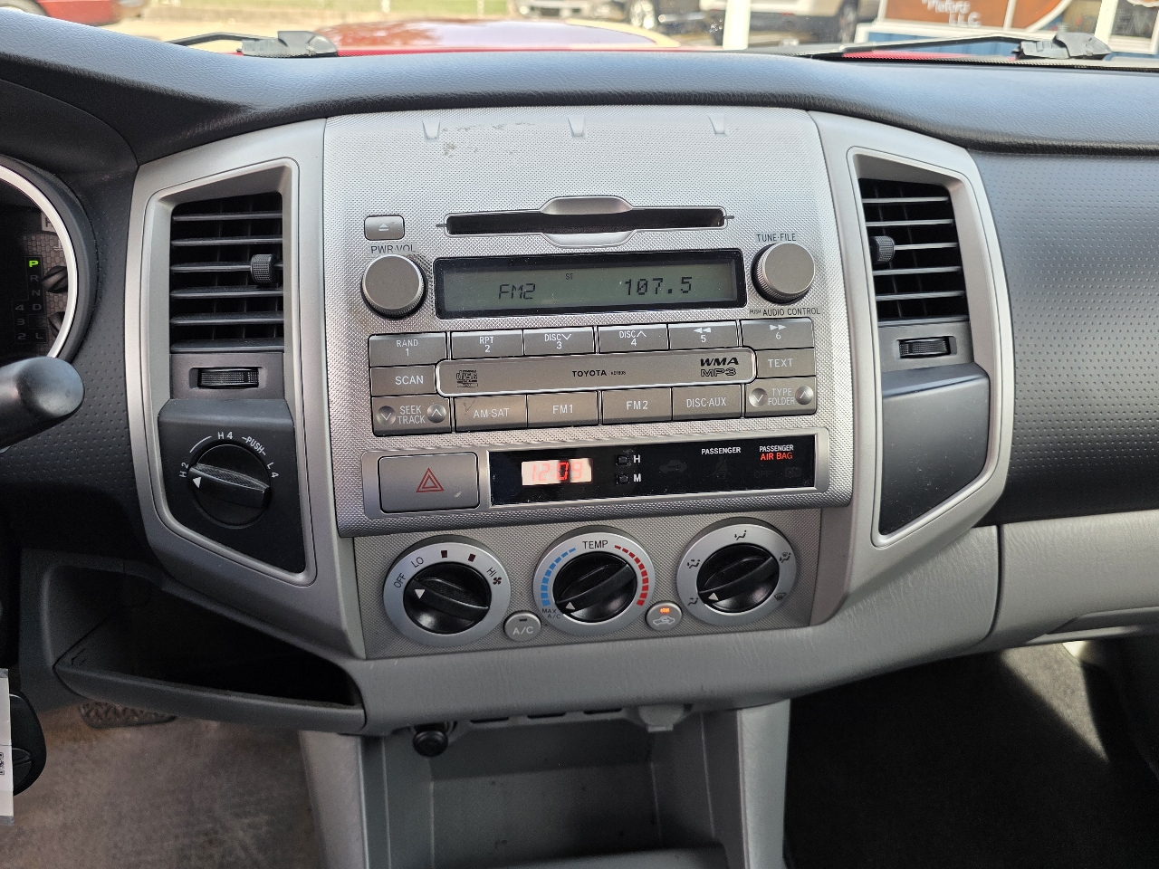 Toyota Tacoma Double Cab V6 4WD 2011