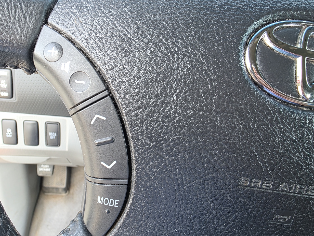 Toyota Tacoma Double Cab V6 4WD 2011