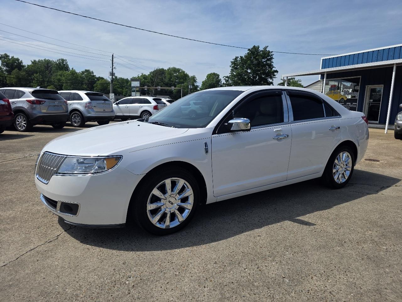 2011 Lincoln MKZ V6's photo