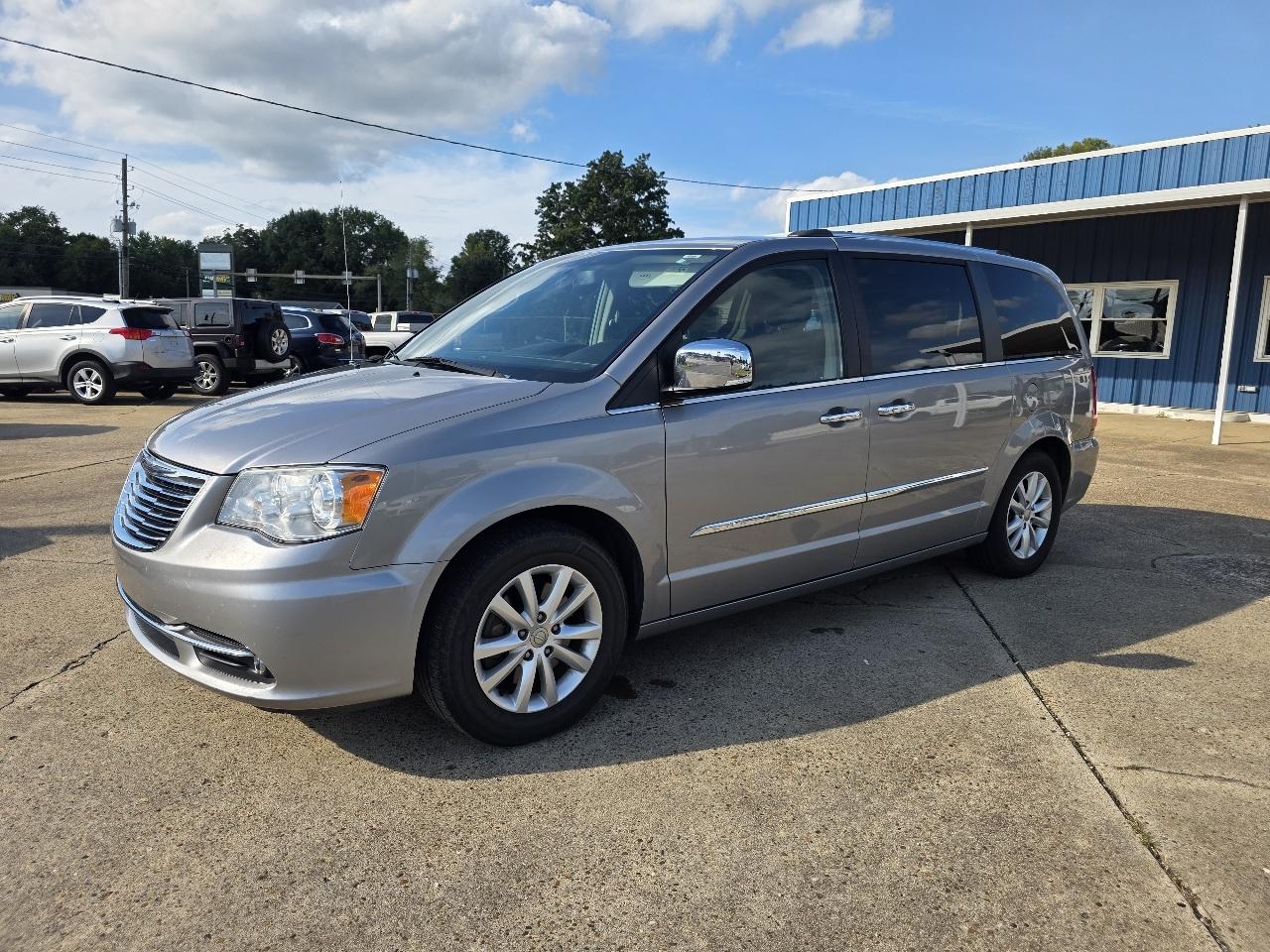 2016 Chrysler Town & Country
