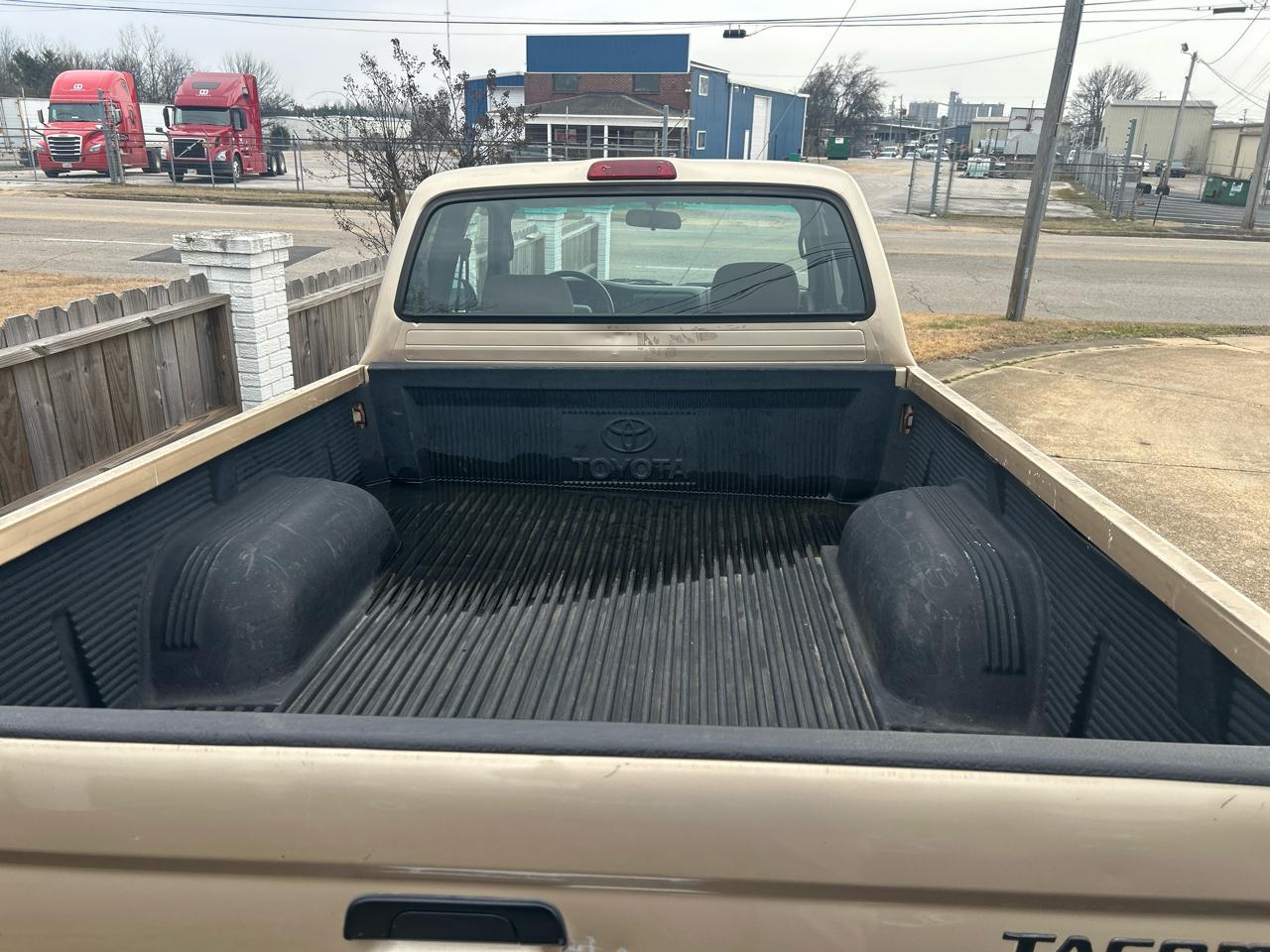 Toyota Tacoma PreRunner 2WD 1998