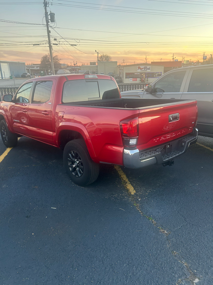 Toyota Tacoma 2WD Double Cab V6 AT SR5 (Natl) 2021