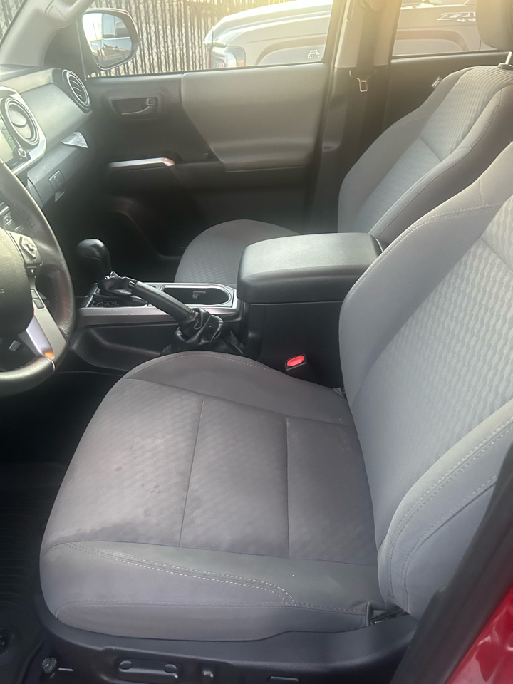 Toyota Tacoma 2WD Double Cab V6 AT SR5 (Natl) 2021