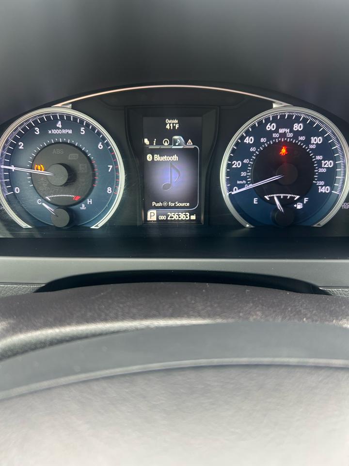 Toyota Camry XLE V6 2015