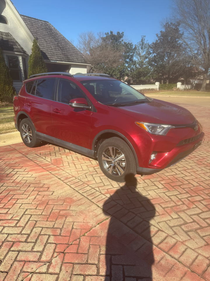 Toyota RAV4 FWD 4dr XLE (Natl) 2018