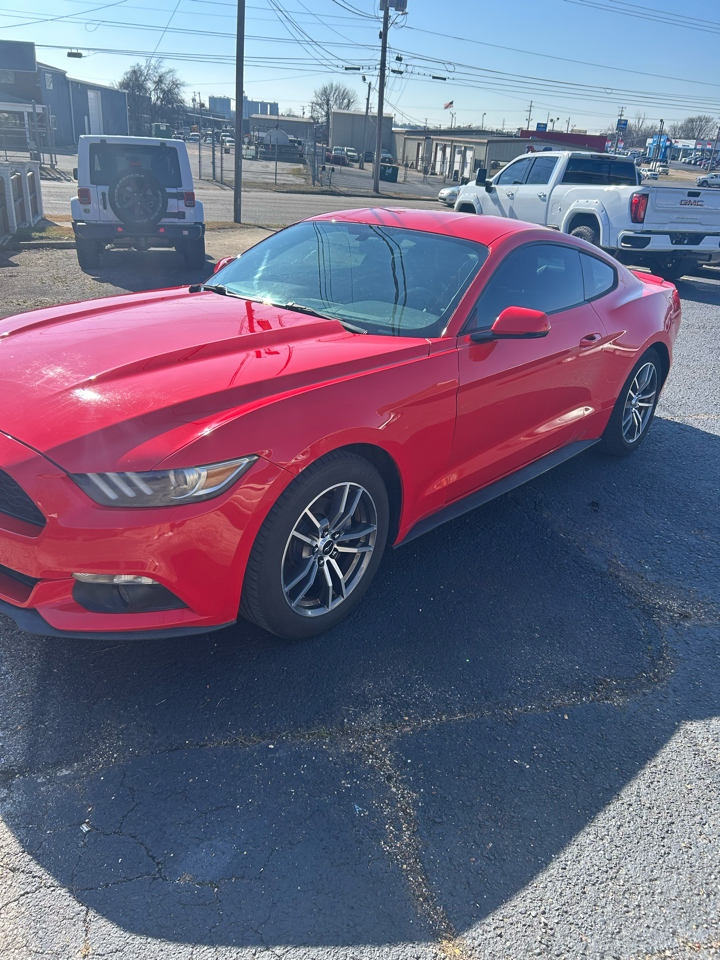 Ford Mustang EcoBoost Coupe 2017