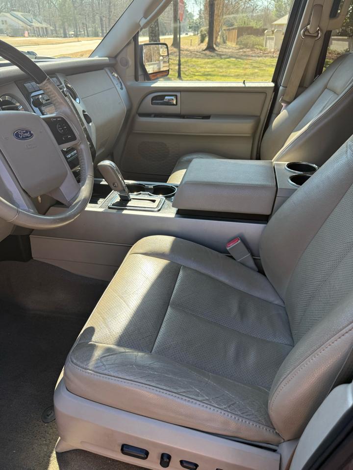 Ford Expedition Limited 2WD 2013