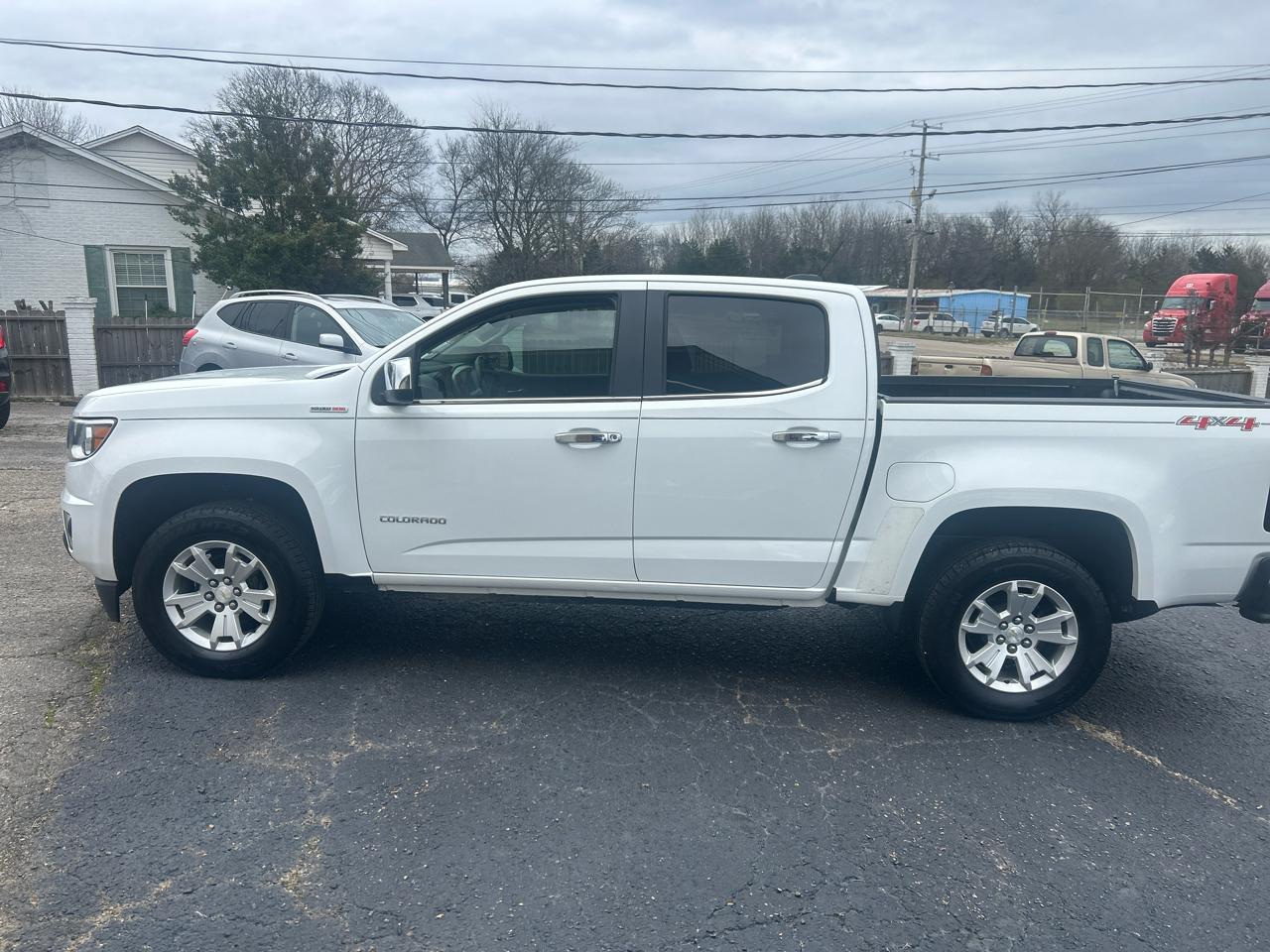 Chevrolet Colorado 1LT Crew Cab 4WD 2016