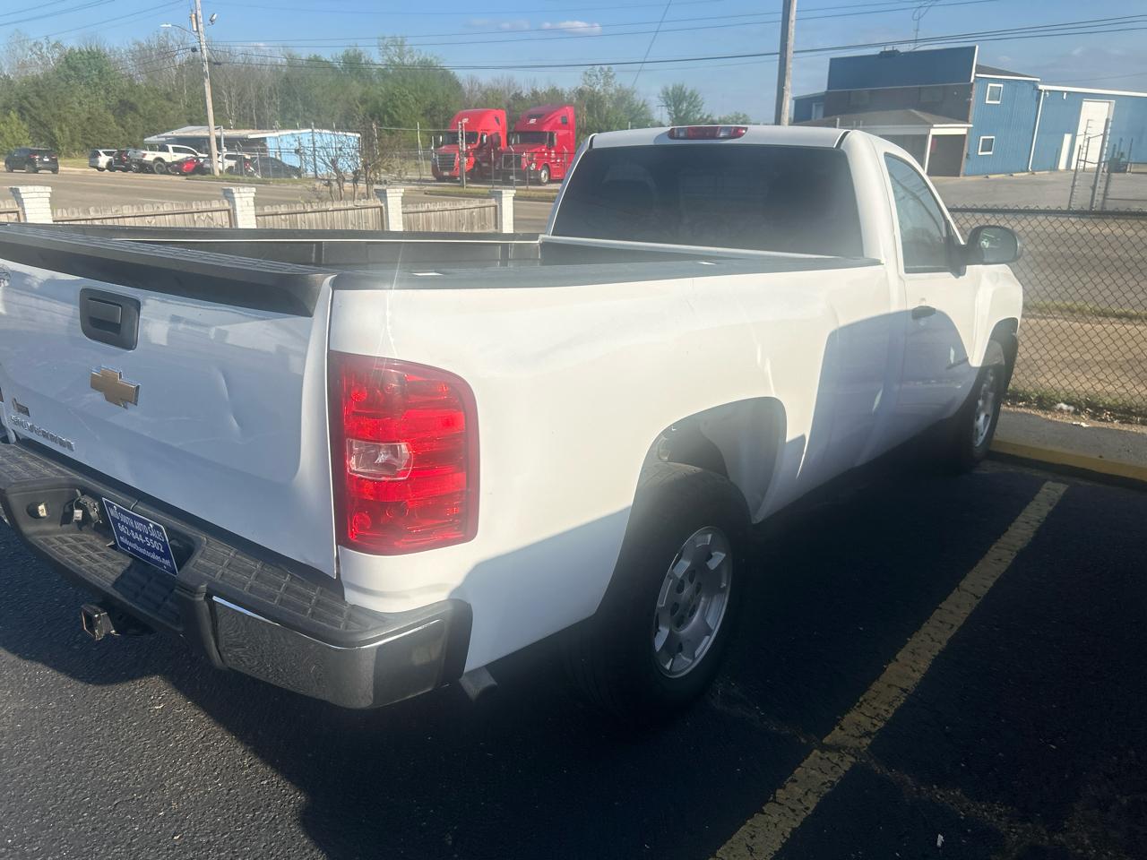 Chevrolet Silverado 1500 2WD Reg Cab 133.0" Work Truck 2012