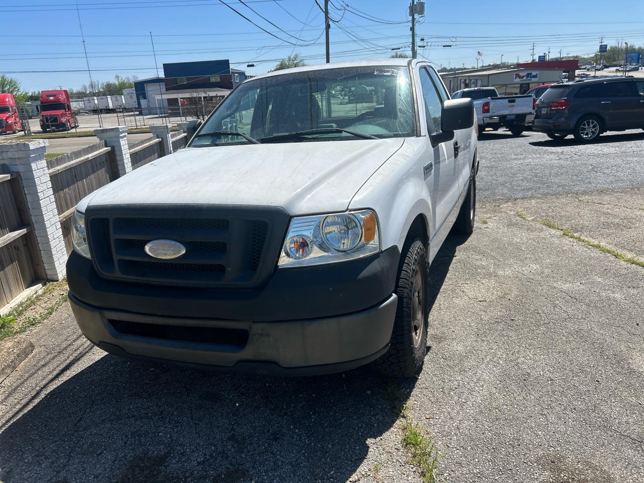 Ford F-150 2WD Reg Cab 122.5" XL 2007