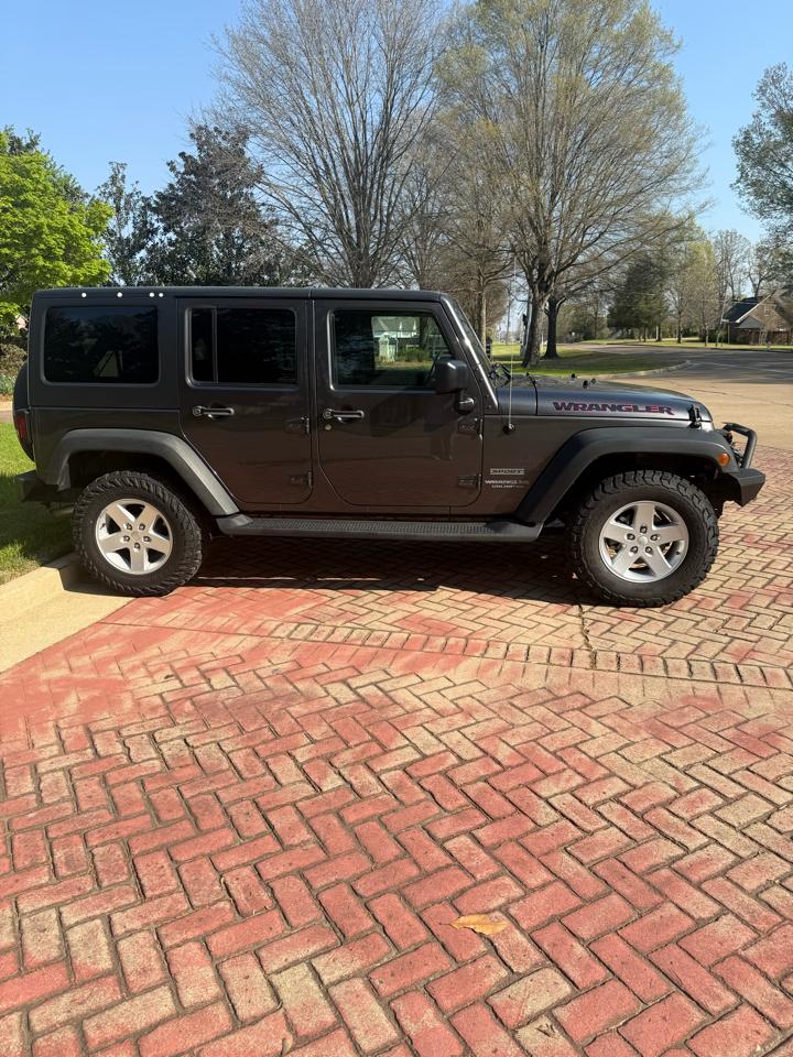 Jeep Wrangler Unlimited Sport 4WD 2017