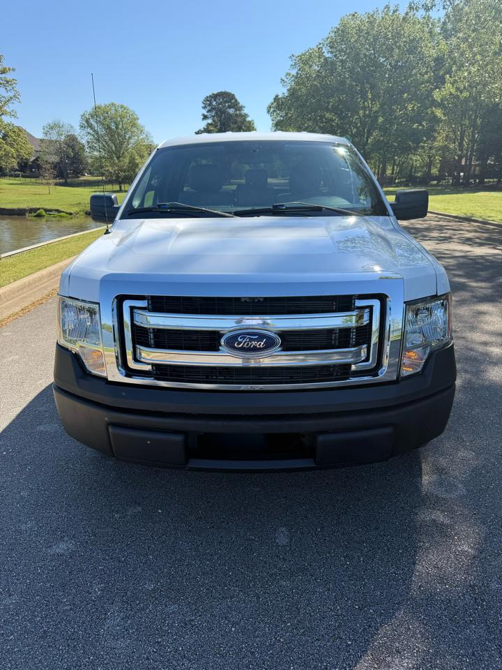 Ford F-150 2WD Reg Cab 122.5" XL 2013