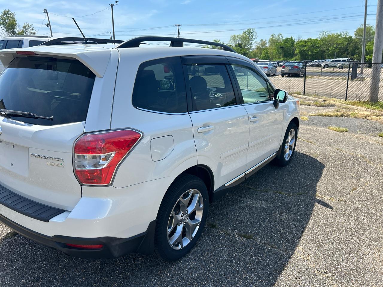Subaru Forester 2.5i Touring 2015
