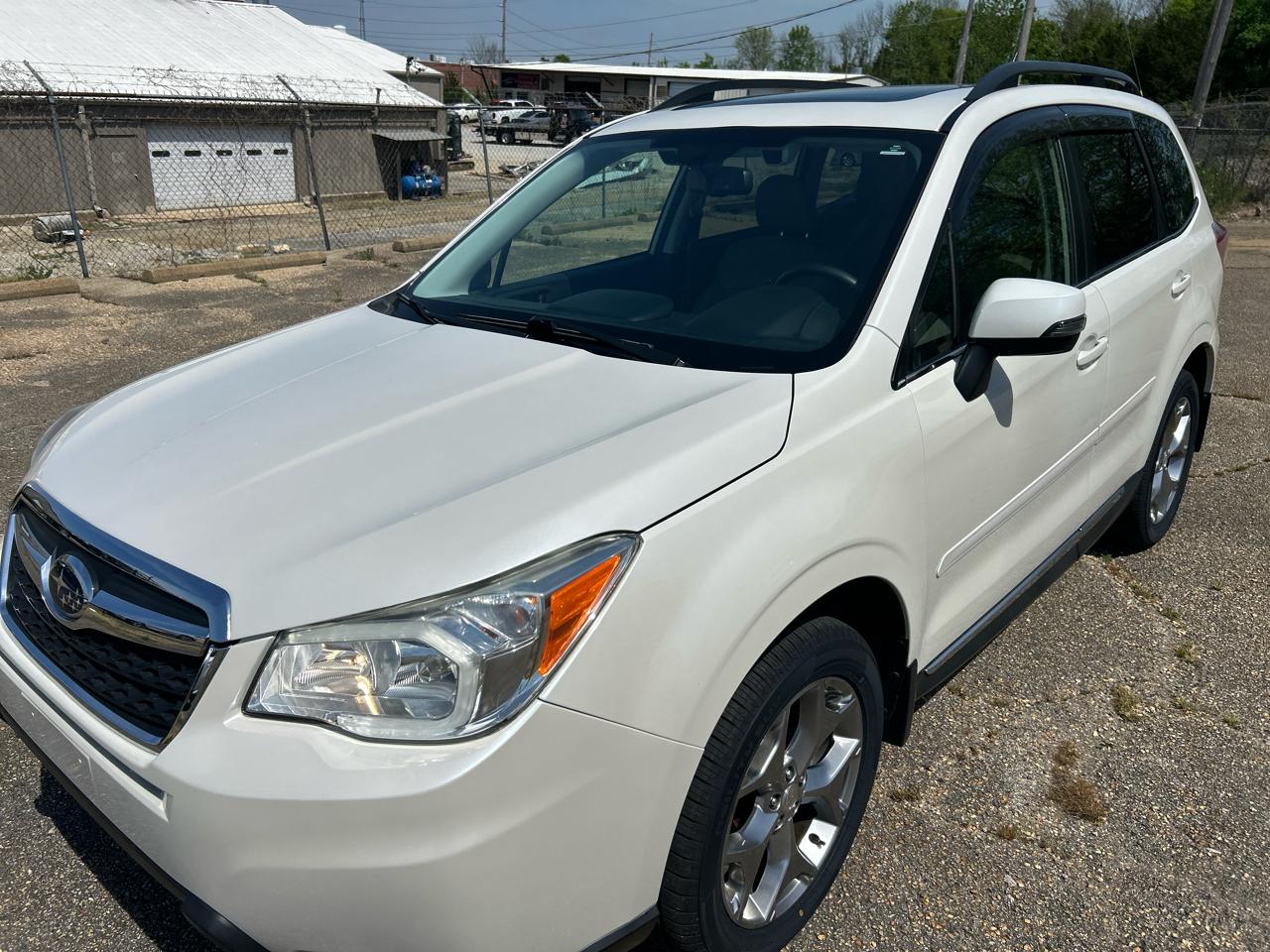 Subaru Forester 2.5i Touring 2015