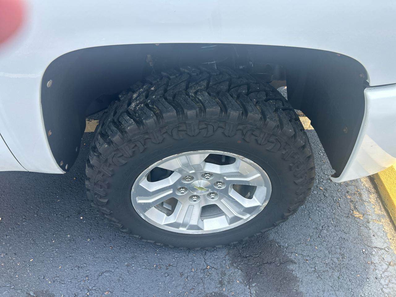 Chevrolet Silverado 1500 1LT Regular Cab 4WD 2011